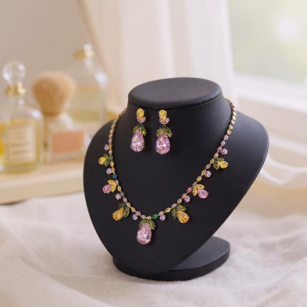 Retro Crystal Women's Necklace Earrings